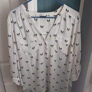 White blouse with Boxers (the dog breed) print